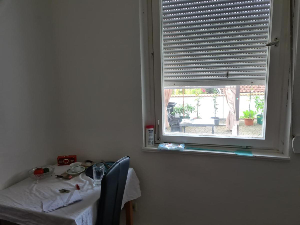 Charmantes Helles Zimmer Zentrumnah Und Naturnah Göppingen Εξωτερικό φωτογραφία